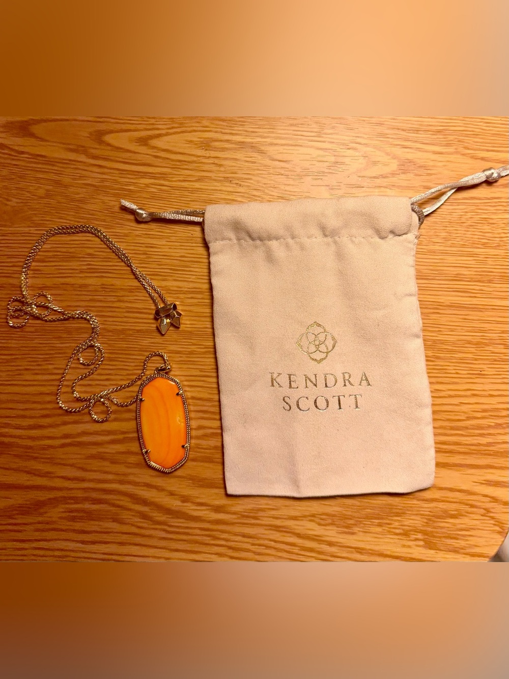 Kendra Scott Gold Reid Necklace in Orange Mother of Pearl